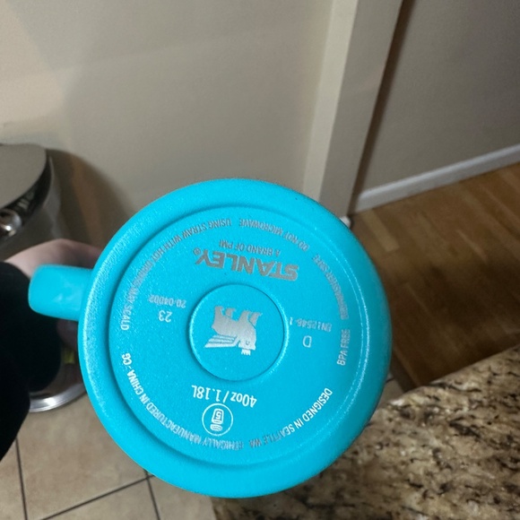 Stanley aquamarine 40oz H2.0 tumbler **S5** - Picture 4 of 6